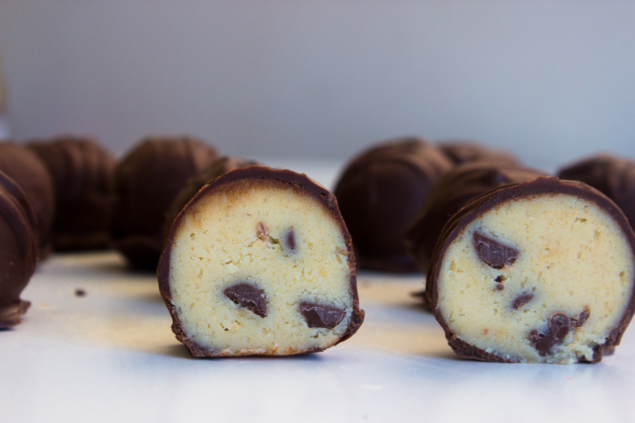 Chocolate Chip Cookie Dough Truffles {Raw, Edible}
