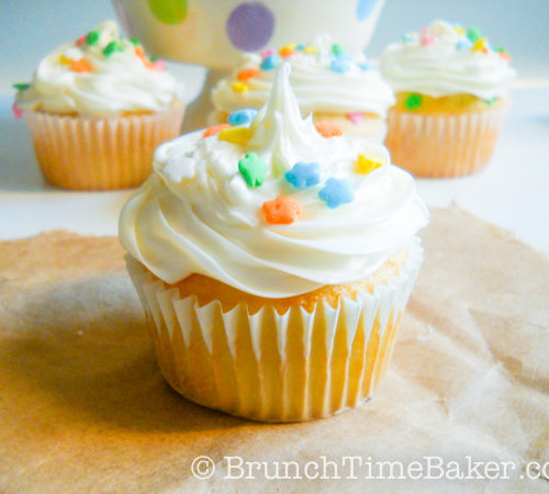 Fluffy Snowflake Cupcakes Gimme Delicious