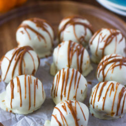 Pumpkin Cheesecake Pops | Gimme Delicious