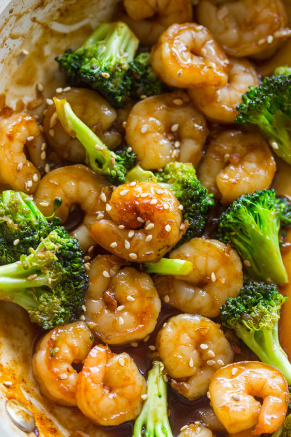 Easy Honey Garlic Shrimp and Broccoli | Gimme Delicious