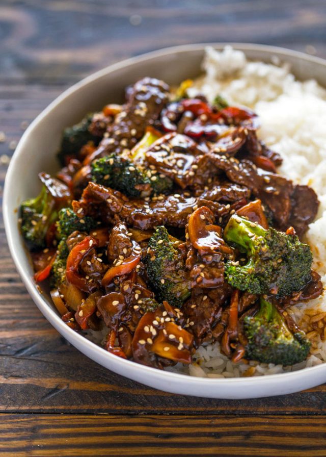 Quick 15 Minute Beef and Broccoli Stir Fry | Gimme Delicious