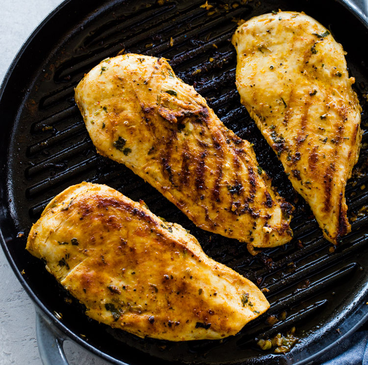 Grilled Chicken with Avocado Salsa 