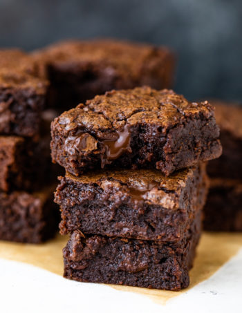 Easy One Bowl Fudgy Cocoa Brownies | Gimme Delicious