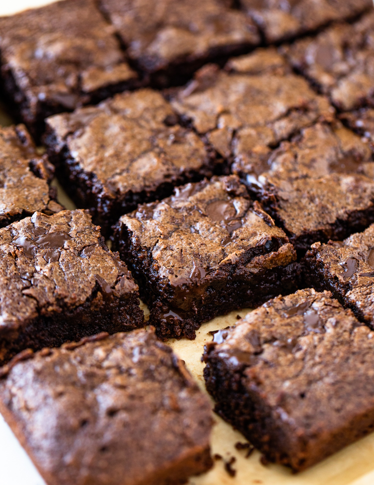 Easy One Bowl Fudgy Cocoa Brownies
