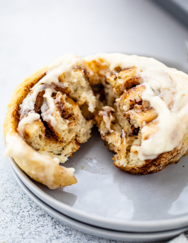Keto Cinnamon Rolls {Soft & Fluffy!} Gimme Delicious