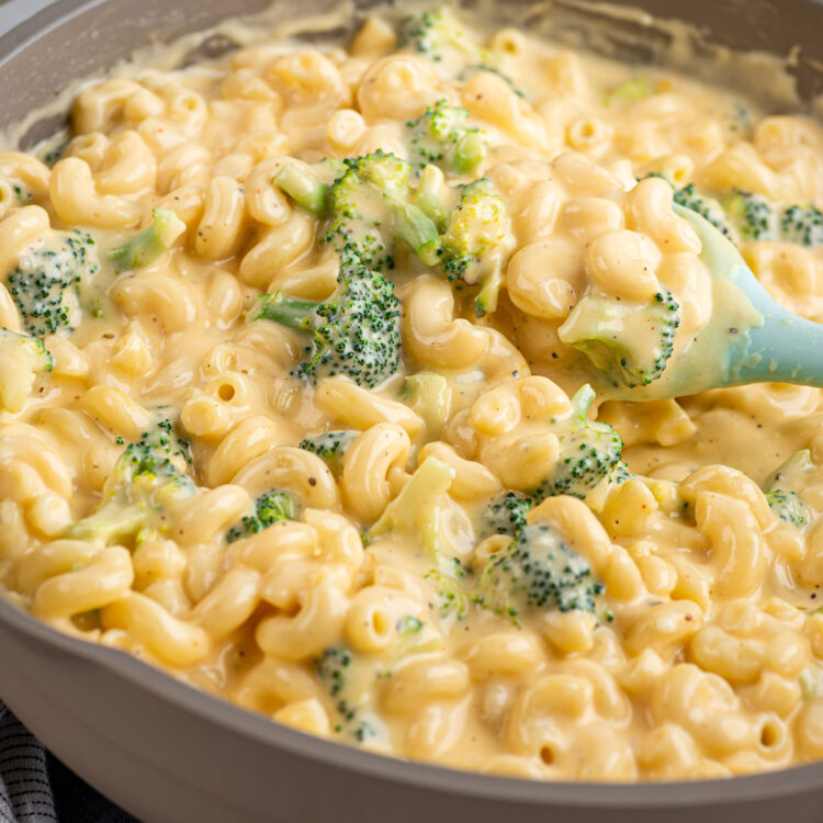 Broccoli Mac and Cheese | Gimme Delicious