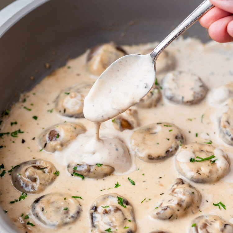 creamy-keto-garlic-mushrooms-gimme-delicious